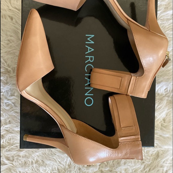 Marciano light Brown leather pumps. - Picture 1 of 5